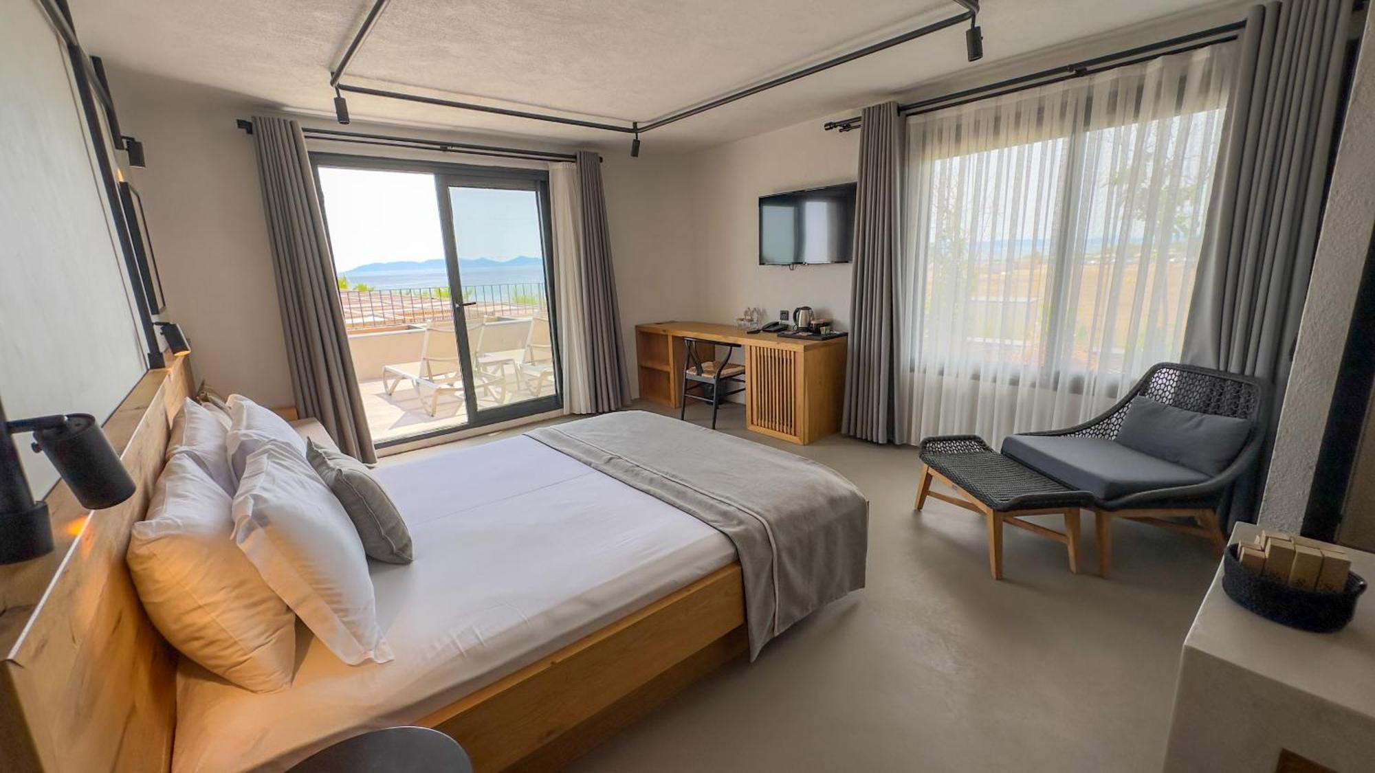 Ayvalik Sea Long Hotel Bagian luar foto